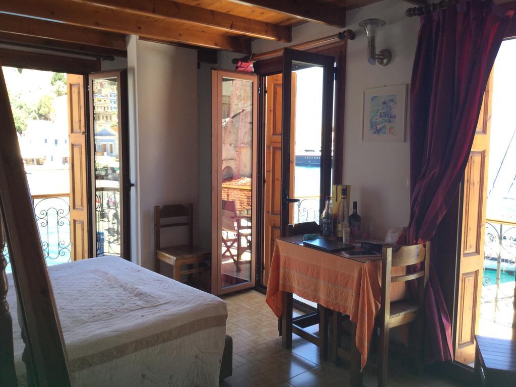 Captain'S Suites Σύμη Εξωτερικό φωτογραφία