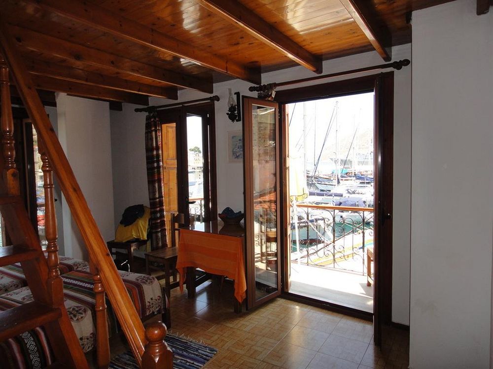 Captain'S Suites Σύμη Εξωτερικό φωτογραφία